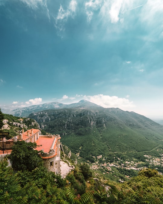 photo of Gourdon Hill station near Le Port