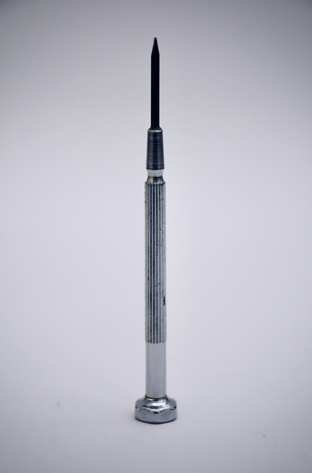 spazzolino elettrico in bianco e nero