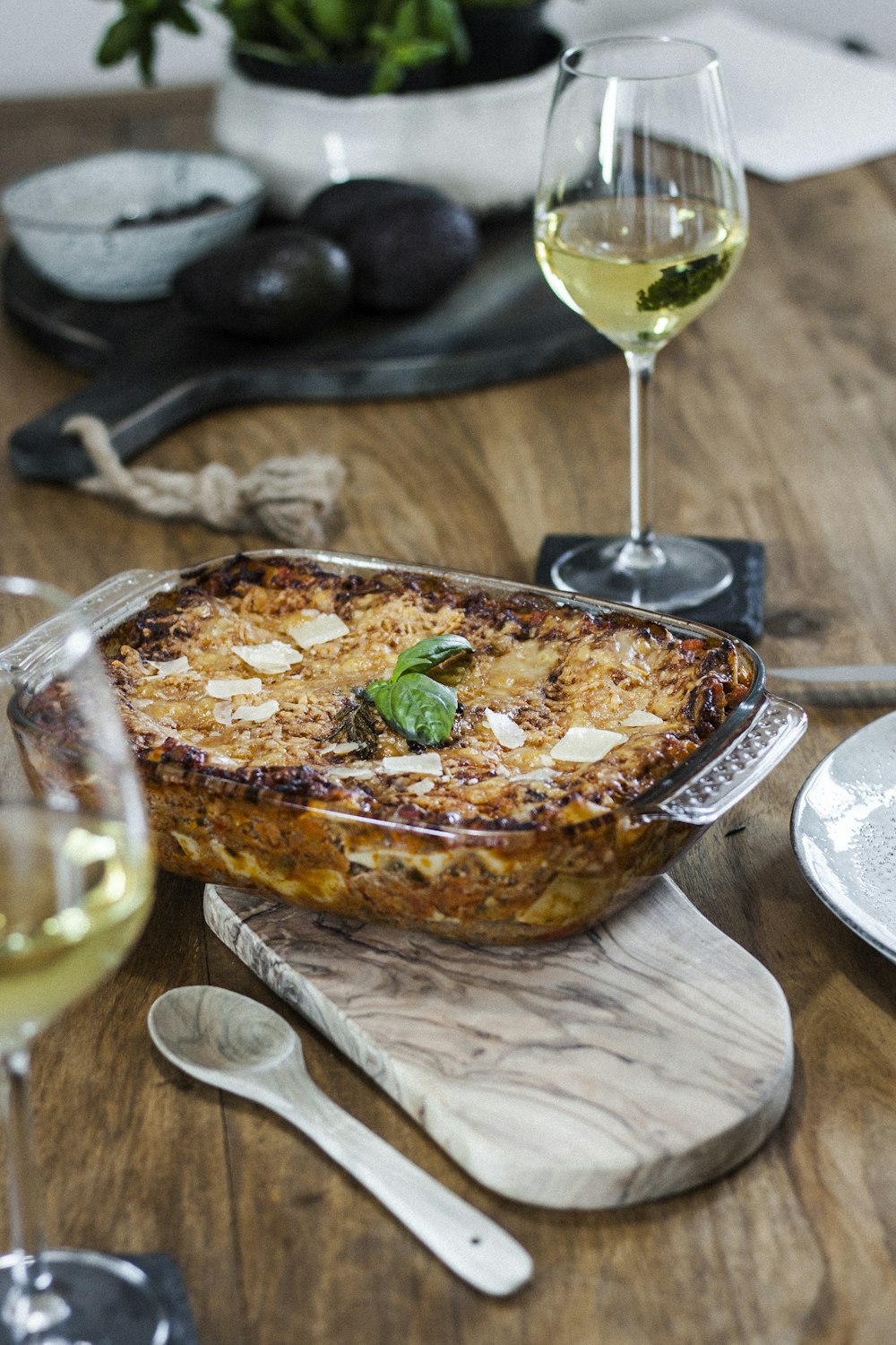 cooked food on stainless steel round tray