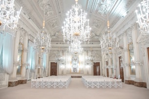 Luxury Wedding Hall for Rent on RENTOS