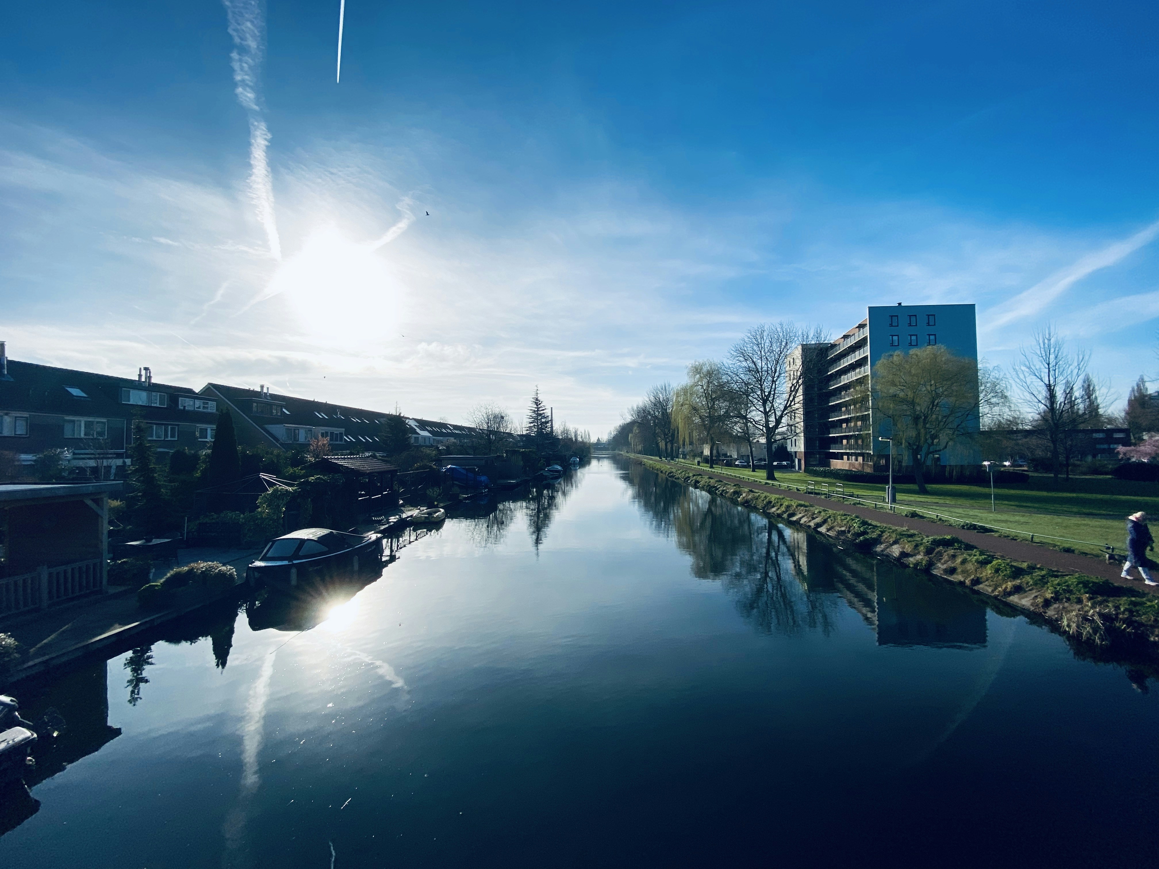 Photo by maartenscheer