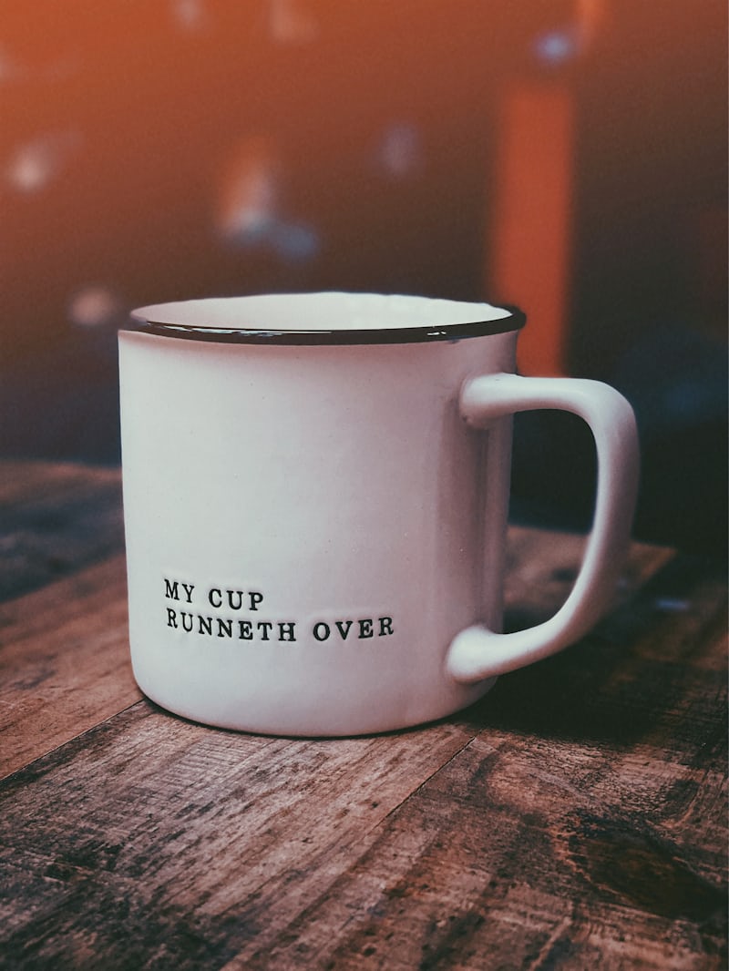 Luxe golden mug