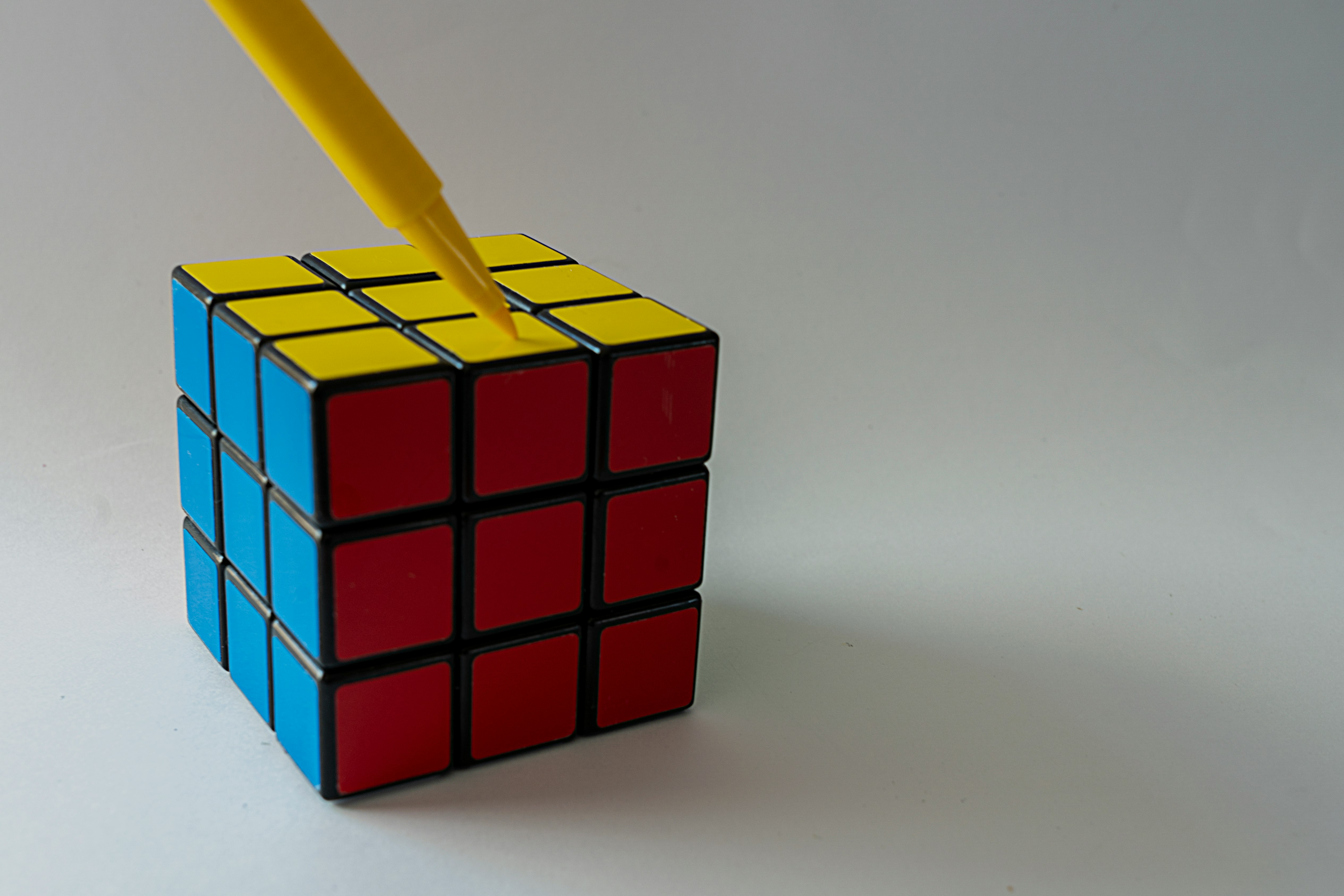 3 x 3 rubiks cube