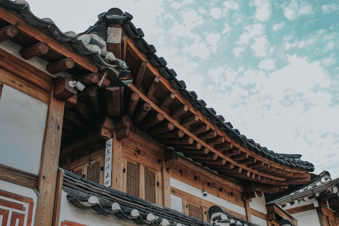 7 Essential Korean Phrases for Travelers