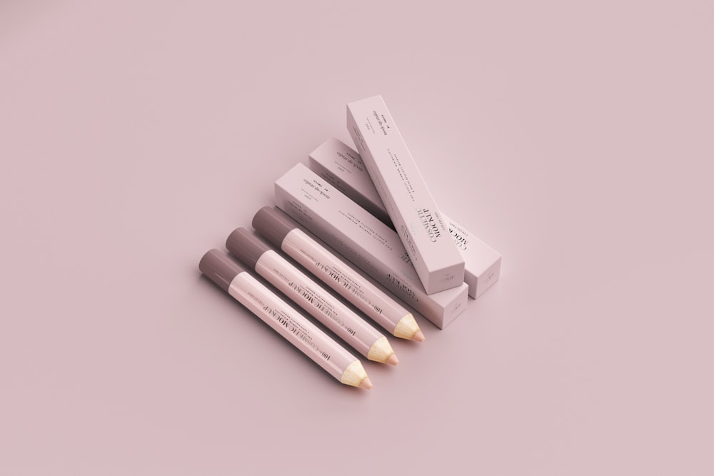 white and brown cigarette sticks