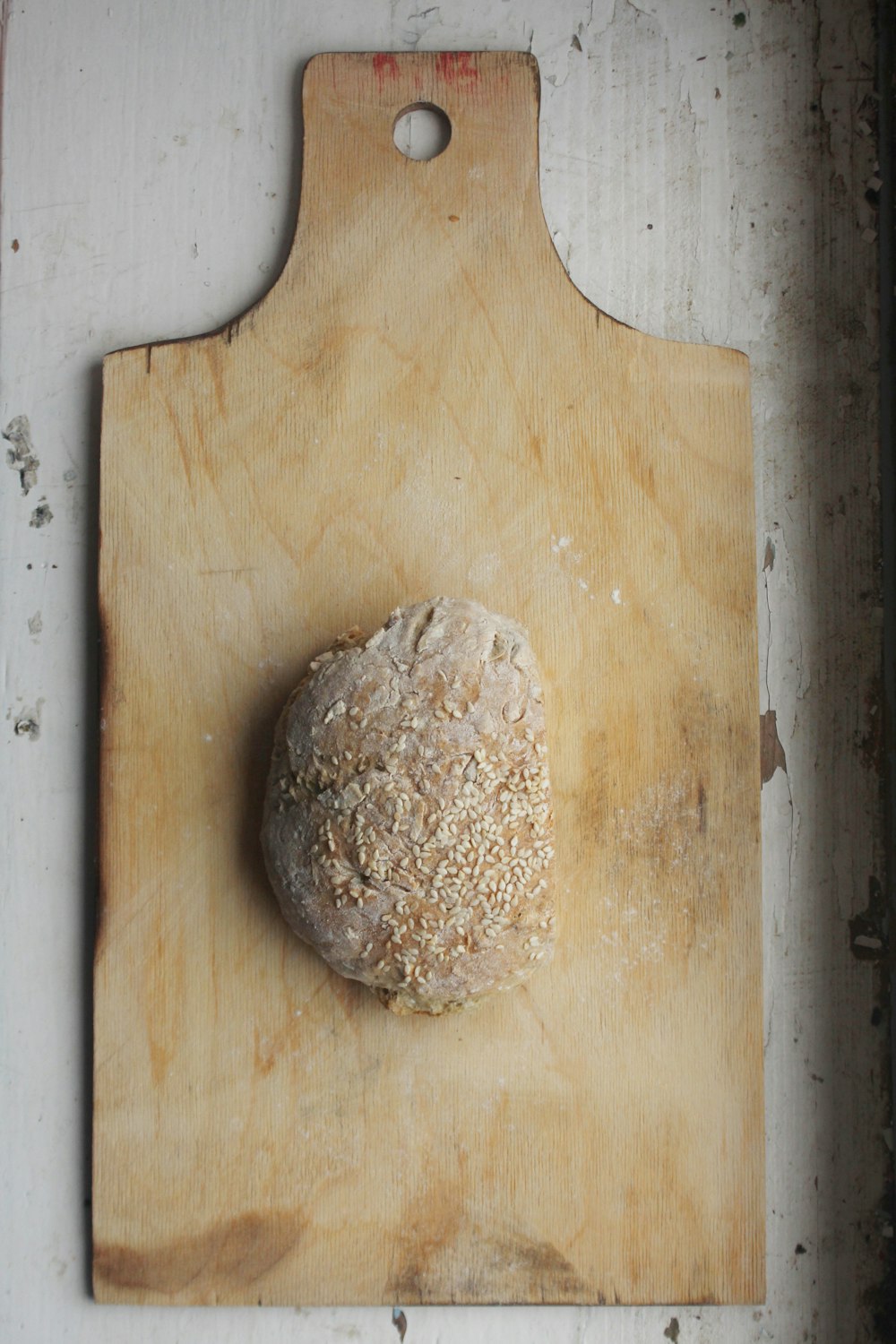 brown stone on brown wooden chopping board