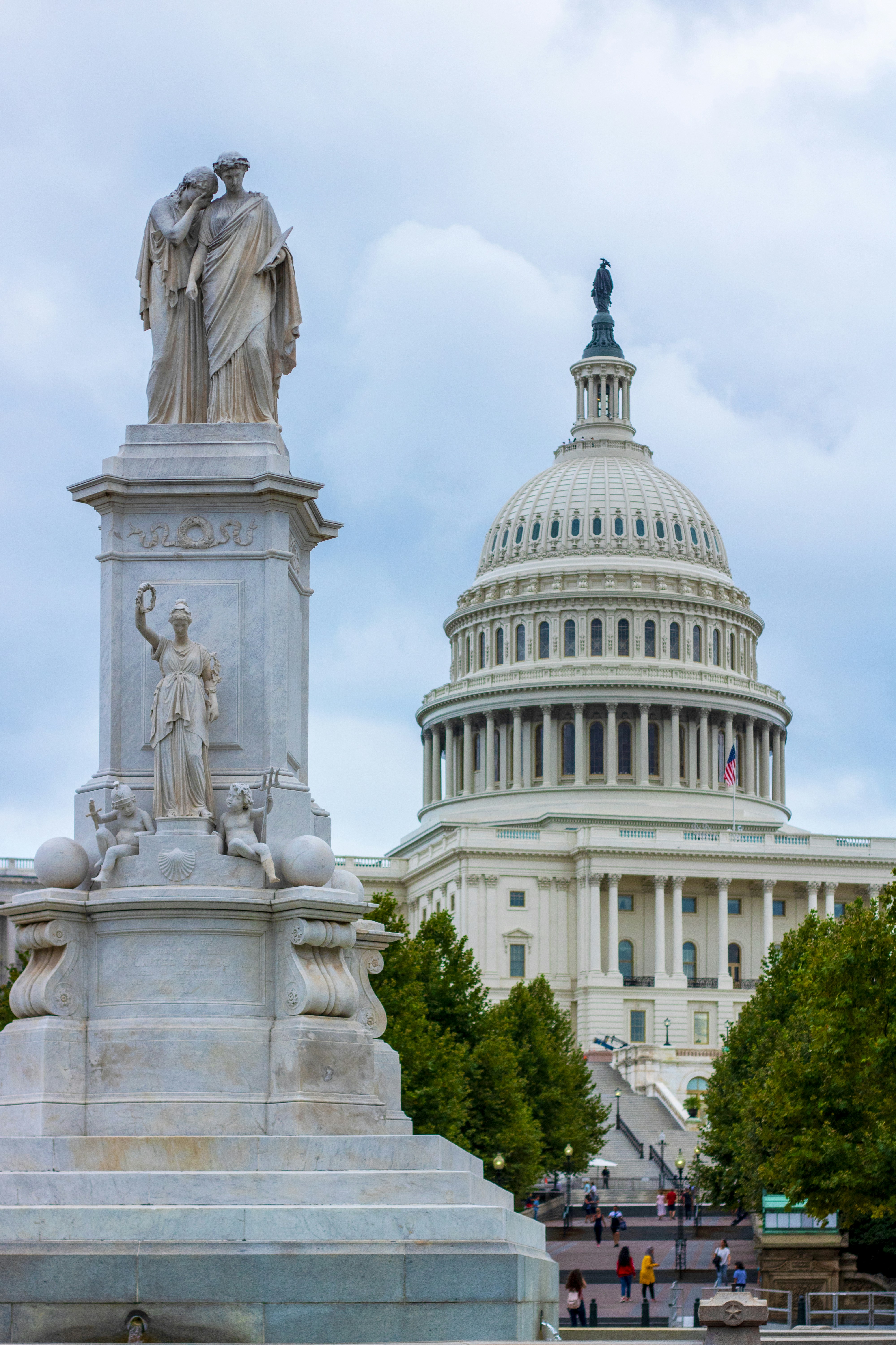 稅務局對中小企業稅務審查的重點：企業主必須知悉的事項