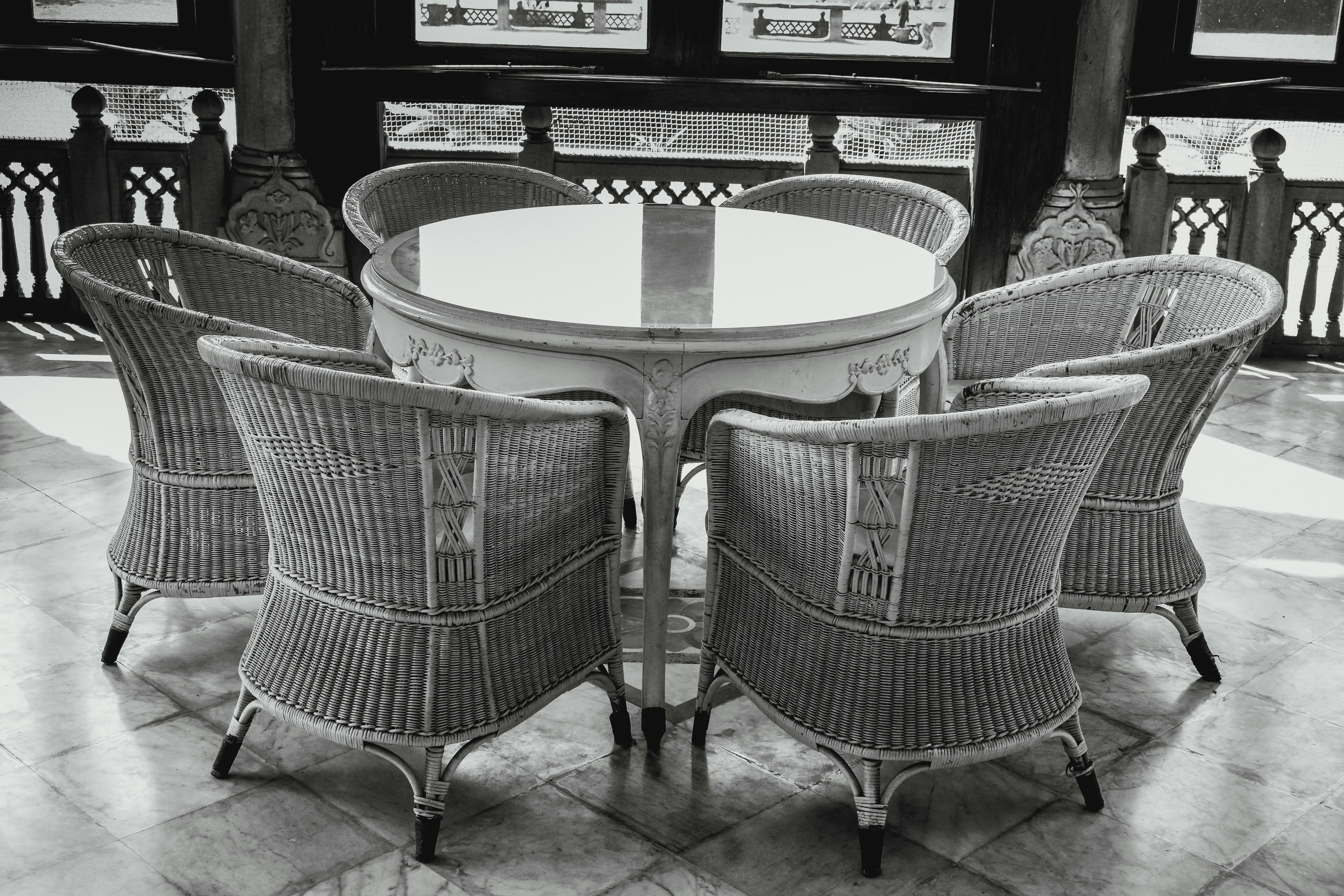 Vintage Furnishings Reshape Design's Future, Defying Minimalism