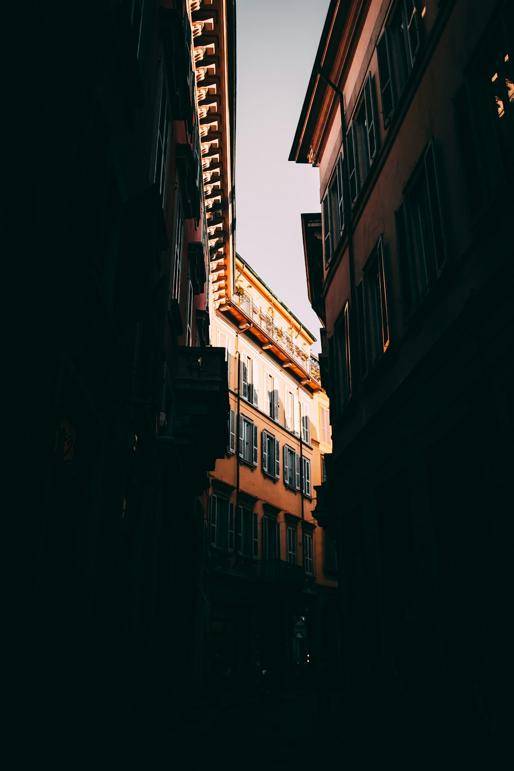 brown concrete building during daytime