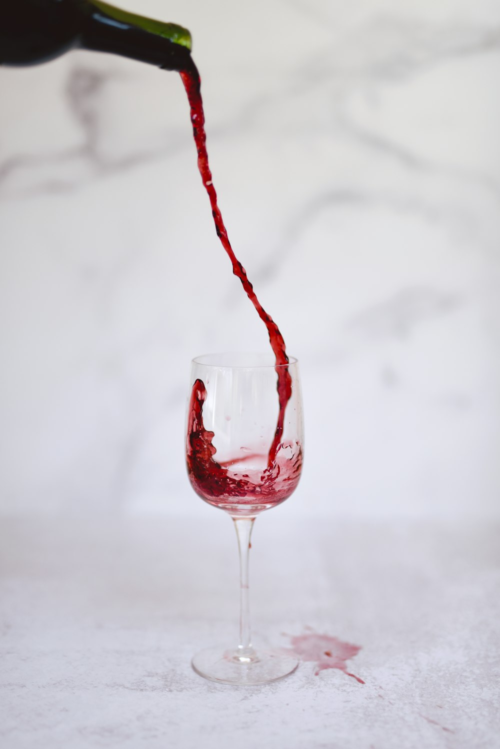 red wine in clear wine glass photo – Free Wine Image on Unsplash
