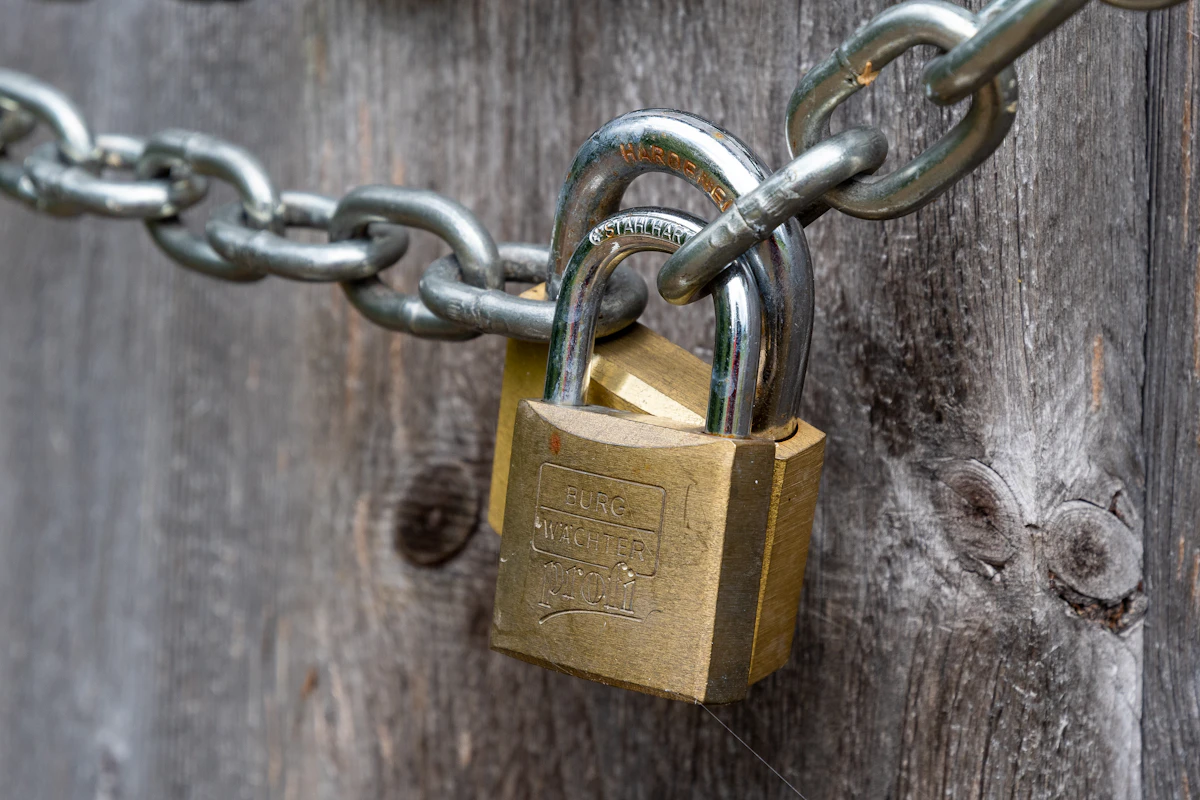 Supabase Auth + Middleware: Session Guide for Next.js 15