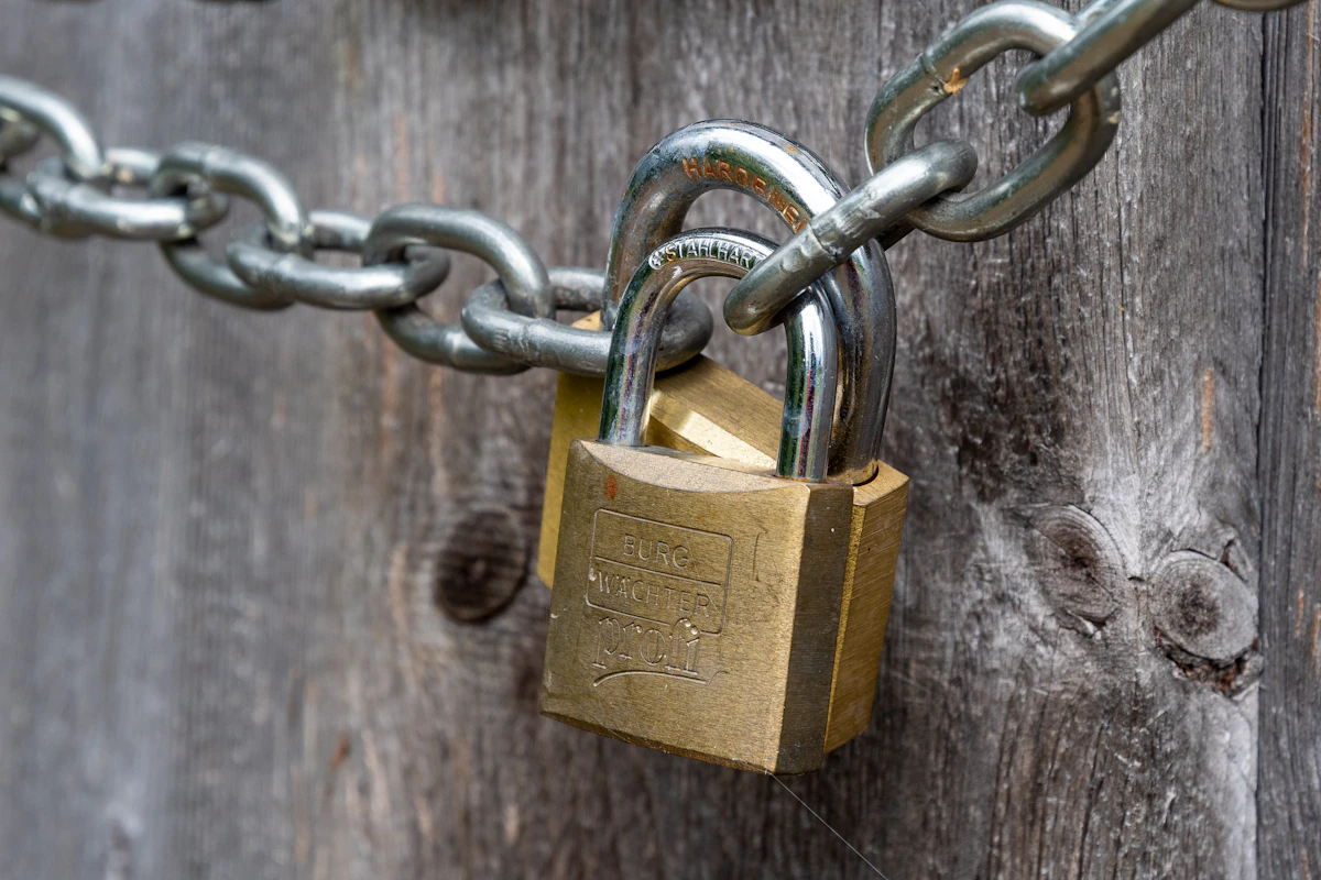 Supabase Auth + Middleware: Session Guide for Next.js 15