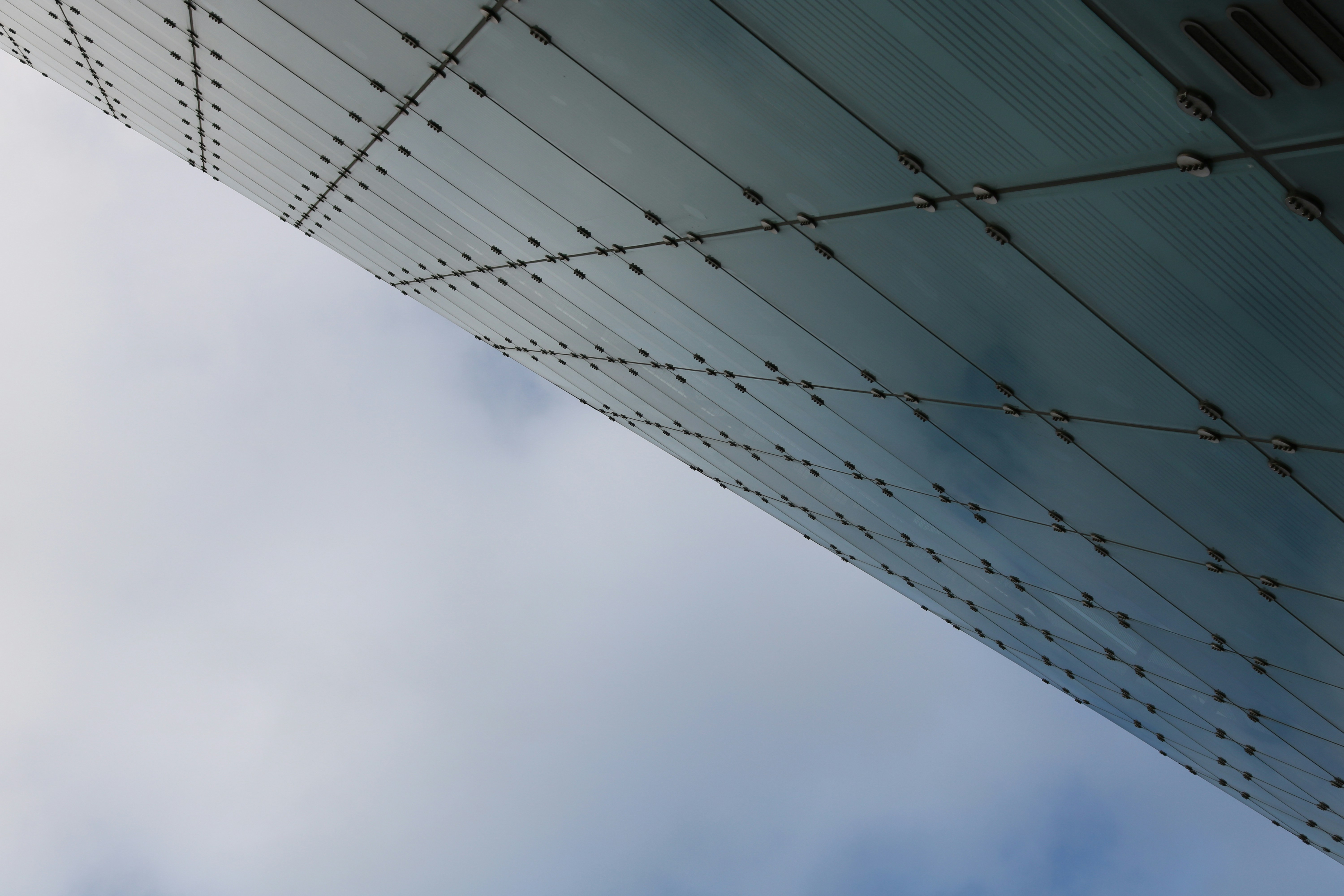 Commercial solar installation on UK building