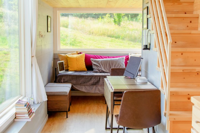 Maximizing Space: Smart Solutions for Small Living Areas