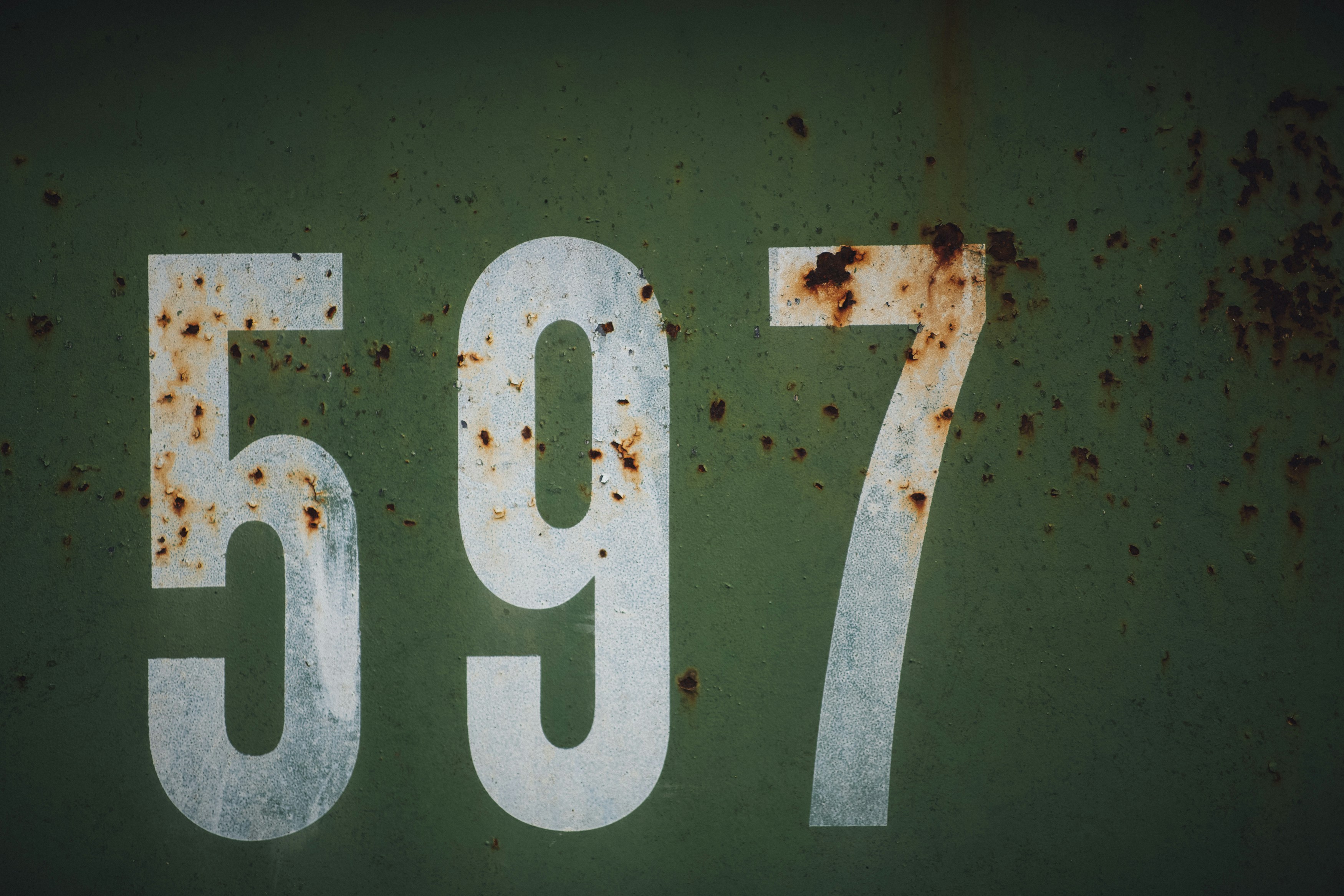 597 numbers rusty metal