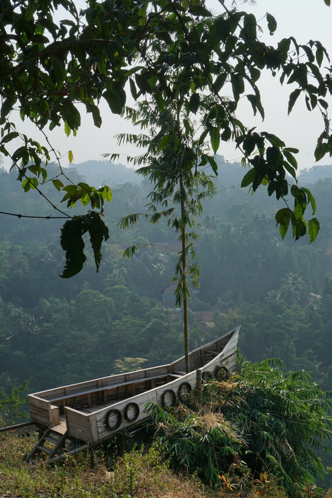 photo of Majalengka Jungle near Ciremai