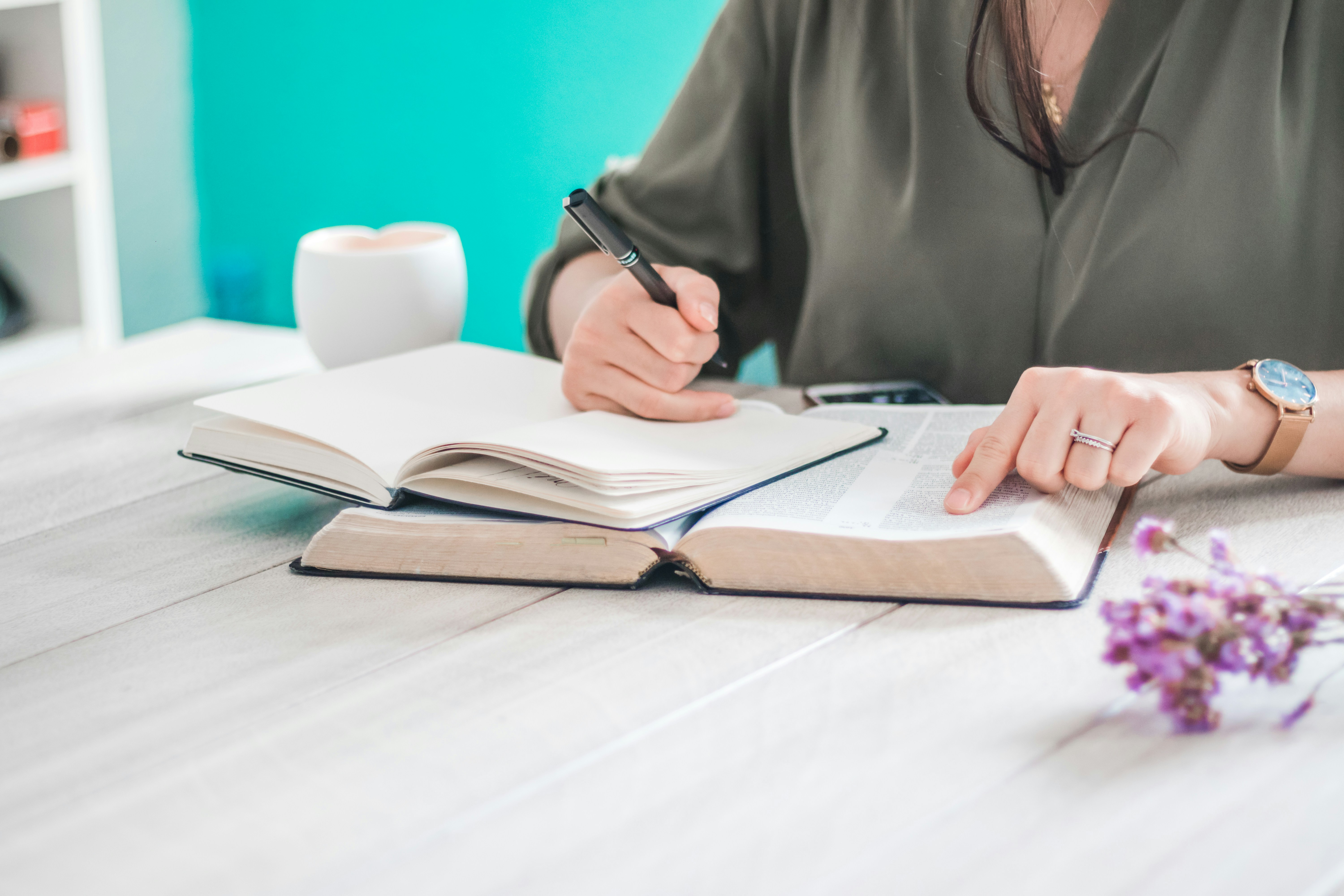 9 Writing Task Tips for English Tests in Admission Guidance