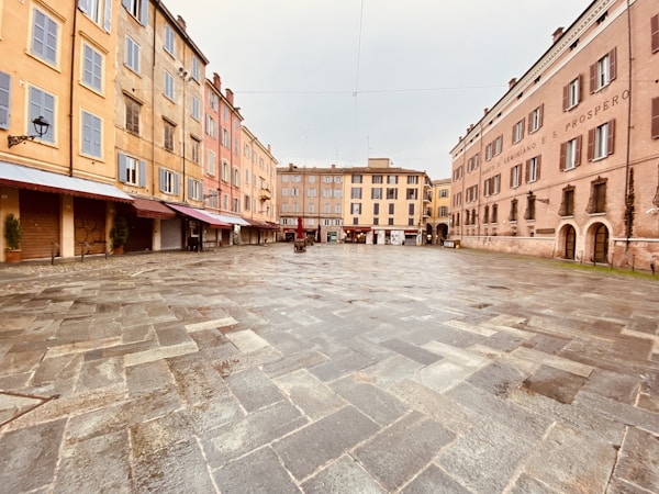 Discover Modena: A Local's Guide to Culture & Traditions