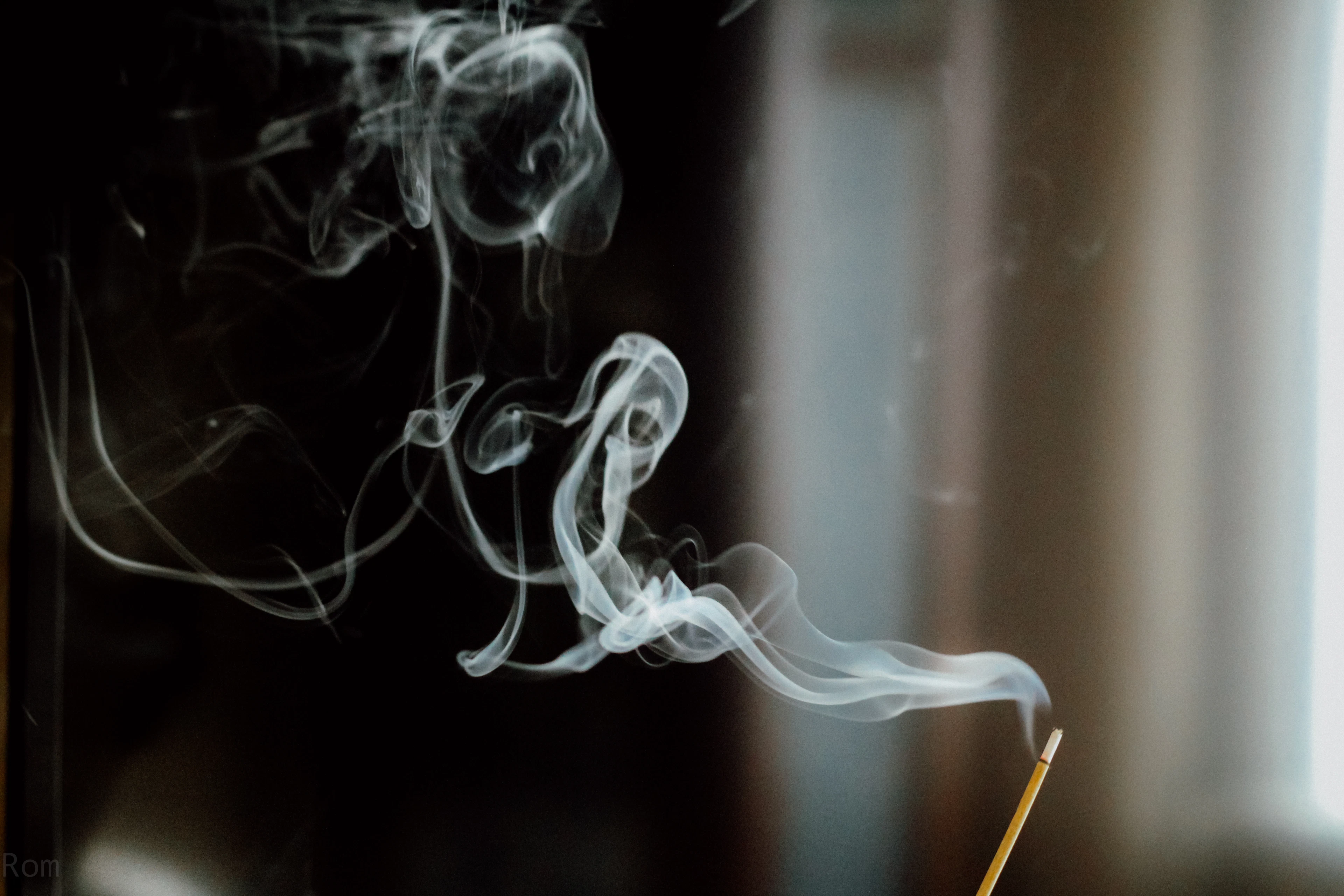 Humo que cae