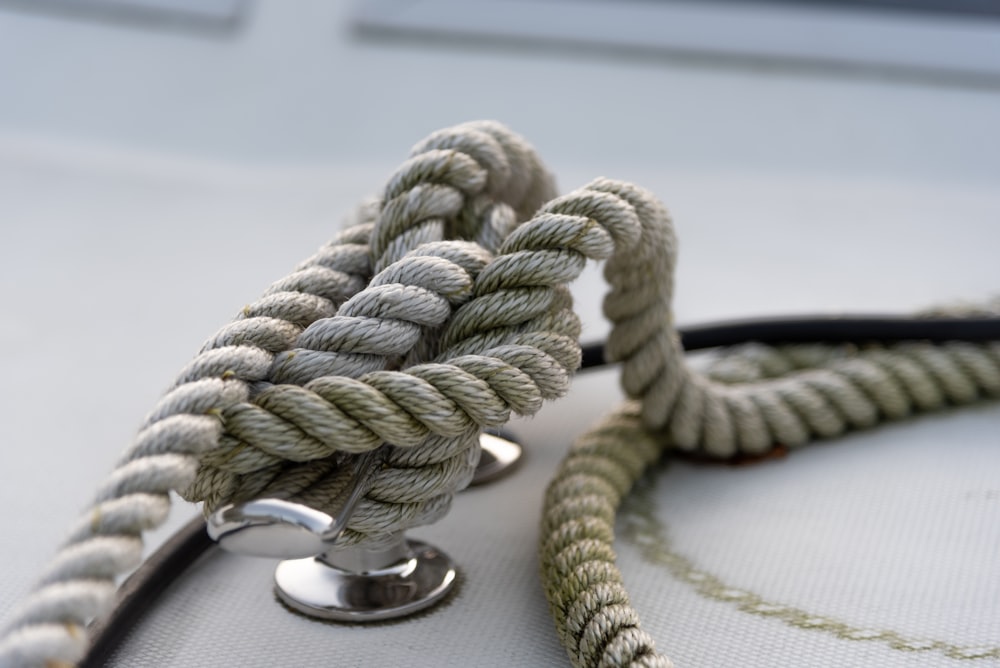 green rope on silver ring