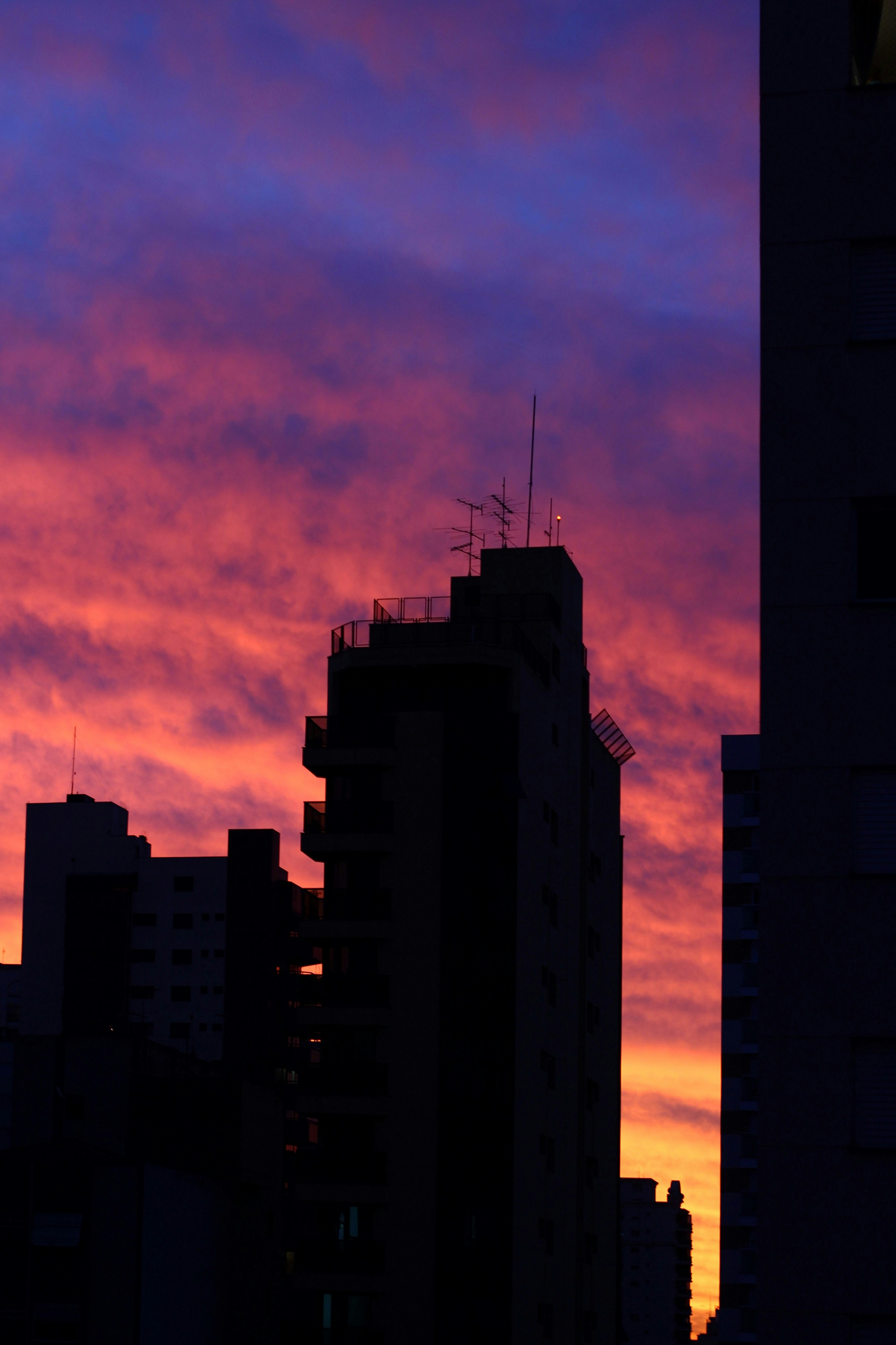 Photo by nathanareboucas