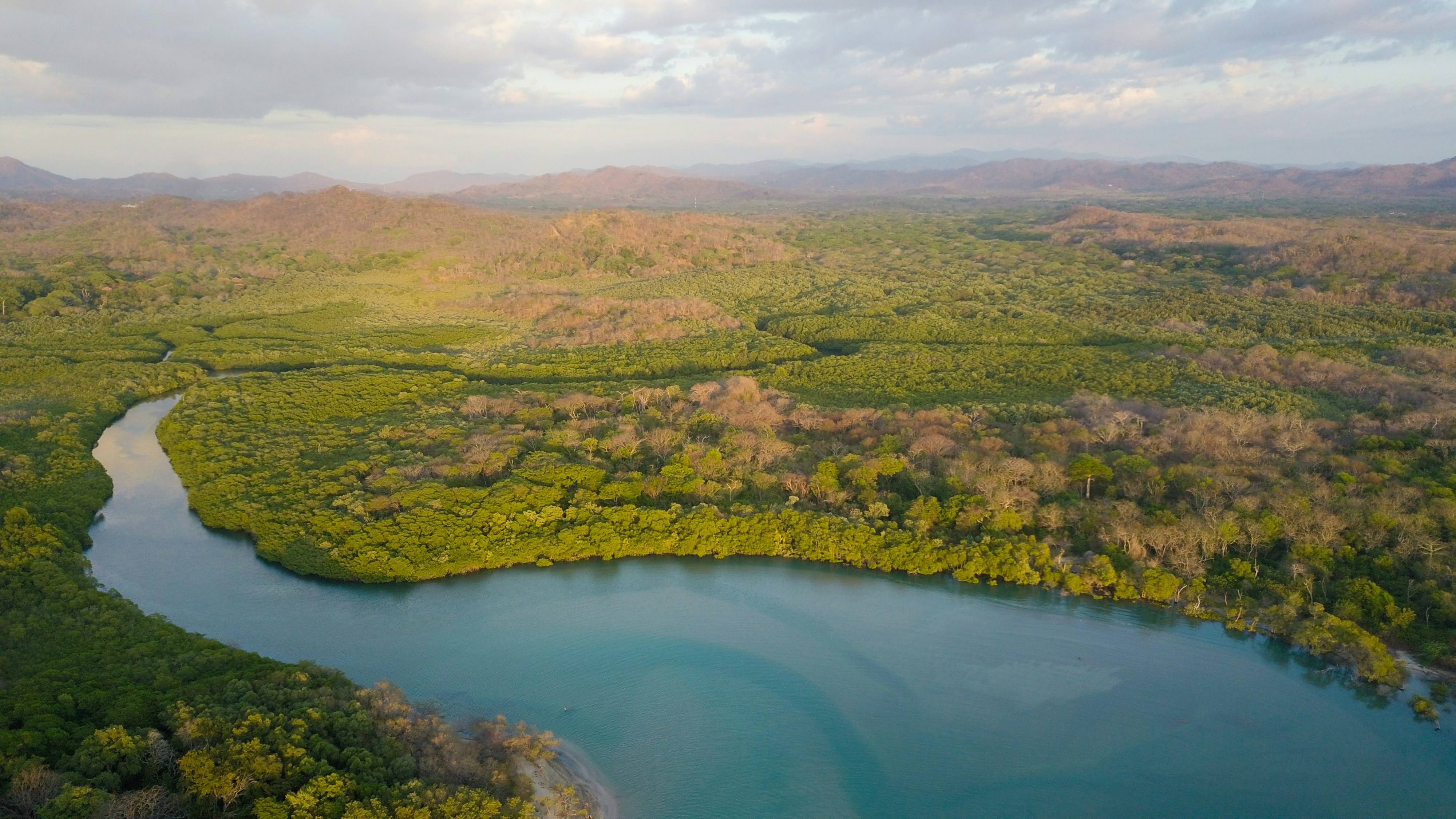 Lake Tanganyika, Tanzania - Parque Nacional Marino las Baulas 