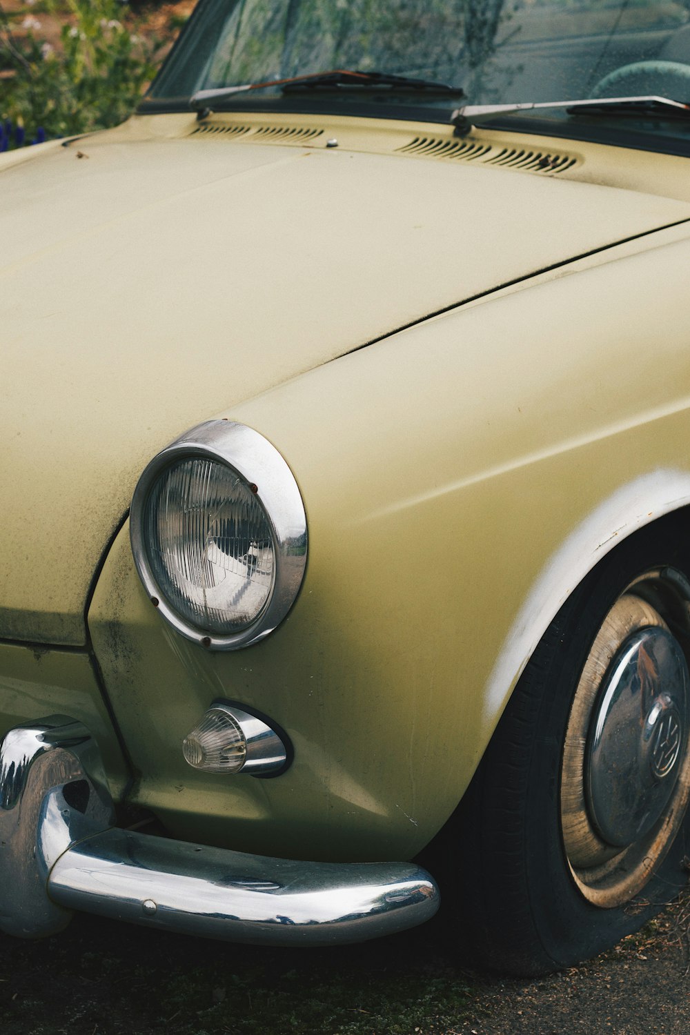 white car with chrome wheel