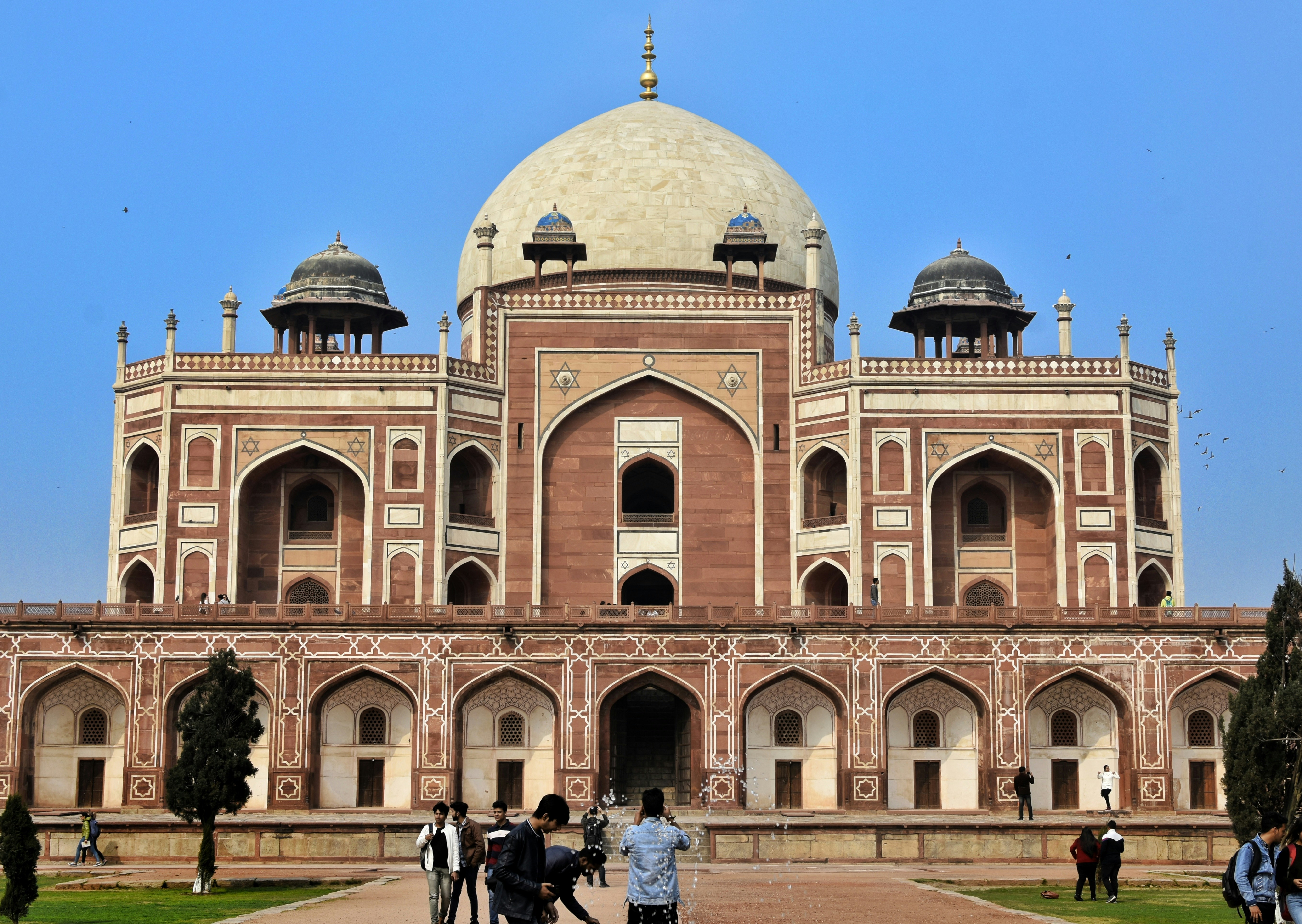 Photo by aamyrkhalil