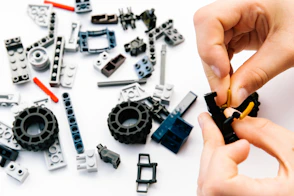 blue and white lego blocks