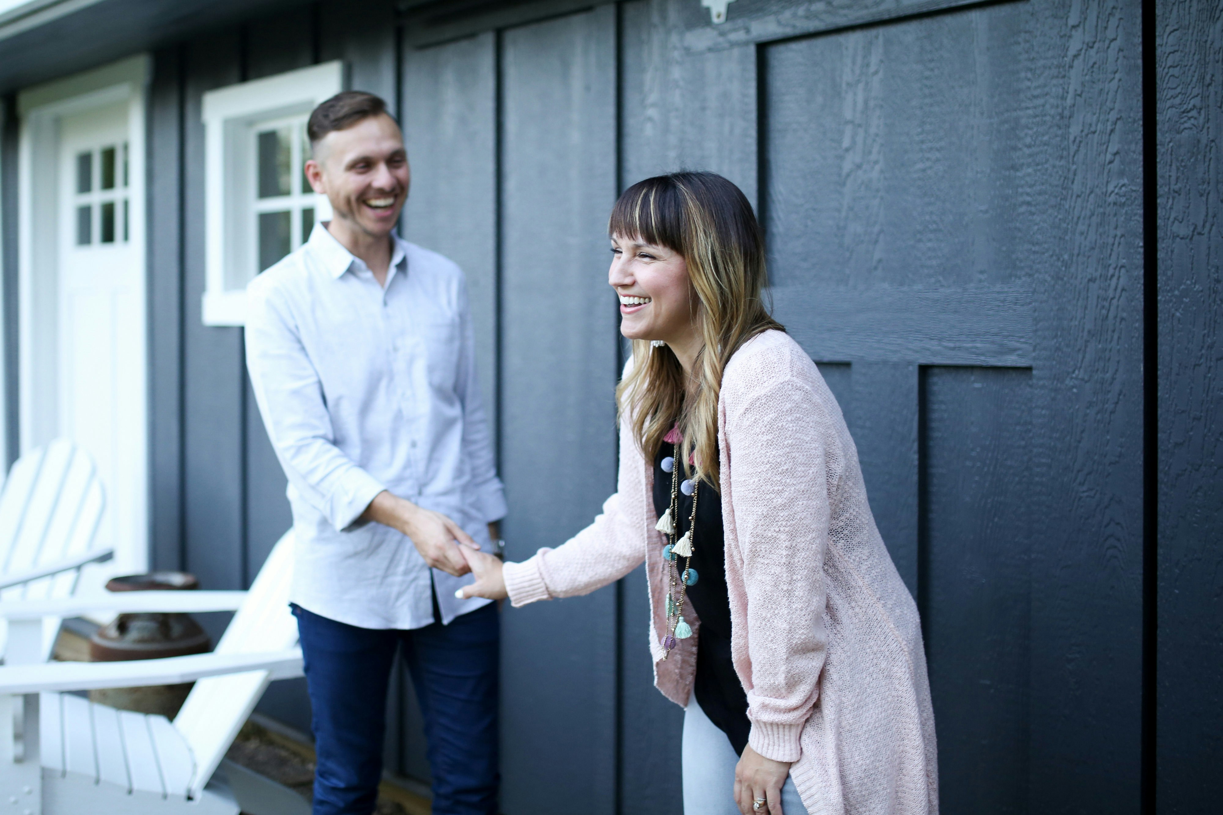 trong relationships with your team members - positive leadership for startup success