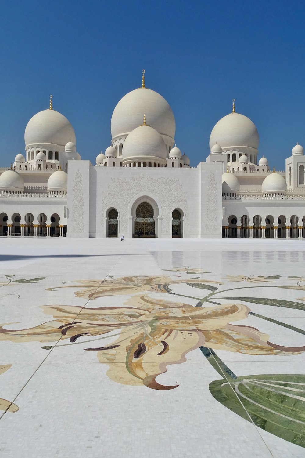 white and gold dome building