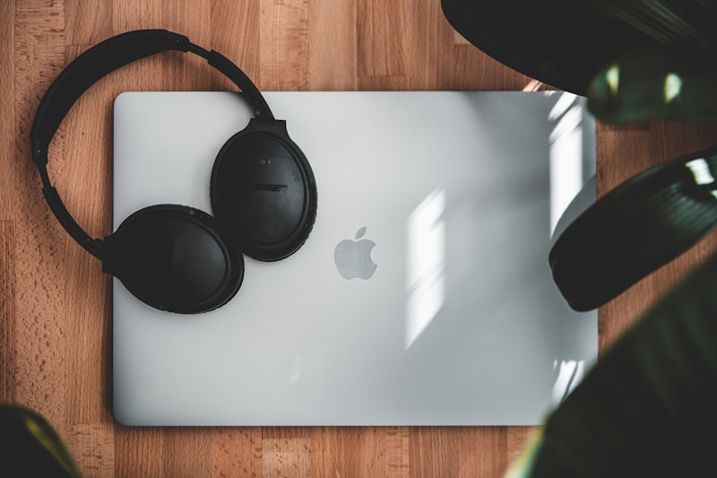 Best Noise-Cancelling Headphones for Remote Work: Focus Anywhere