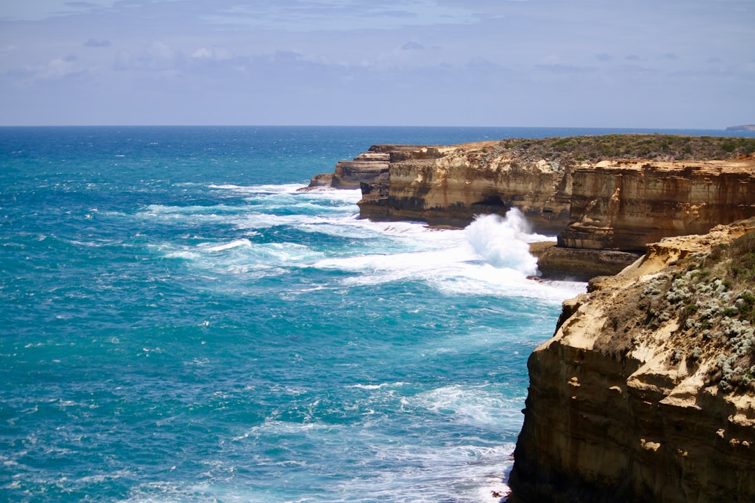 travelers stories about Cliff in Loch Ard Gorge, Australia