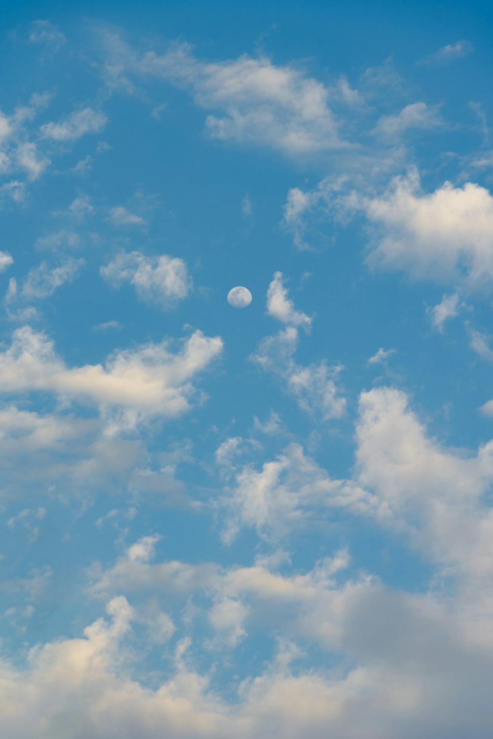 white clouds and blue sky during daytime