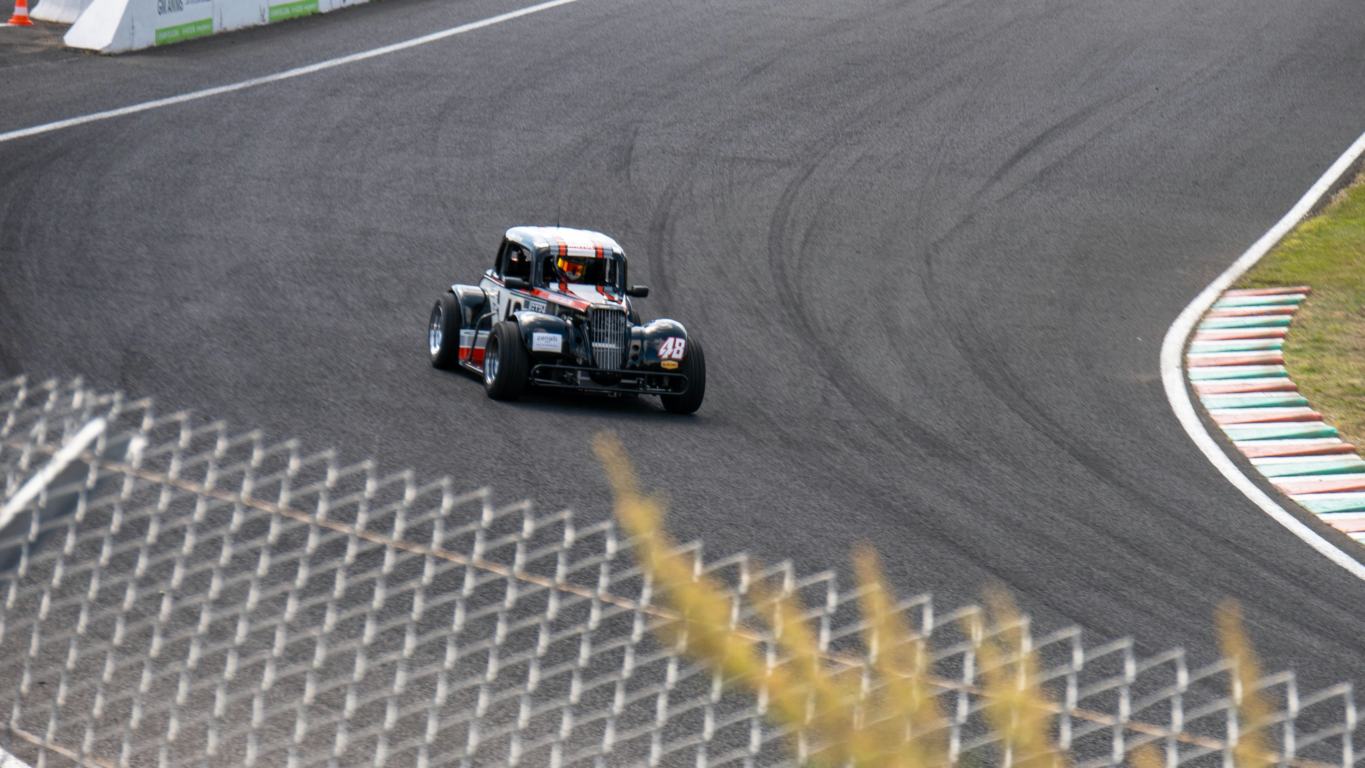 Photo by nicolaspeyrol