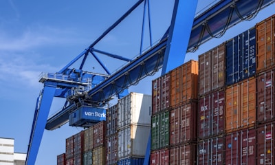 blue and red cargo containers