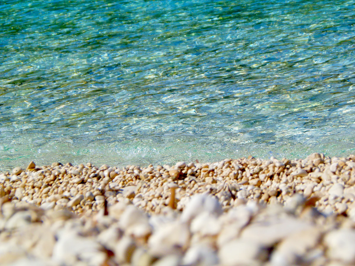 Skala, Kefalonia - plaja cu pietris si apa limpede
