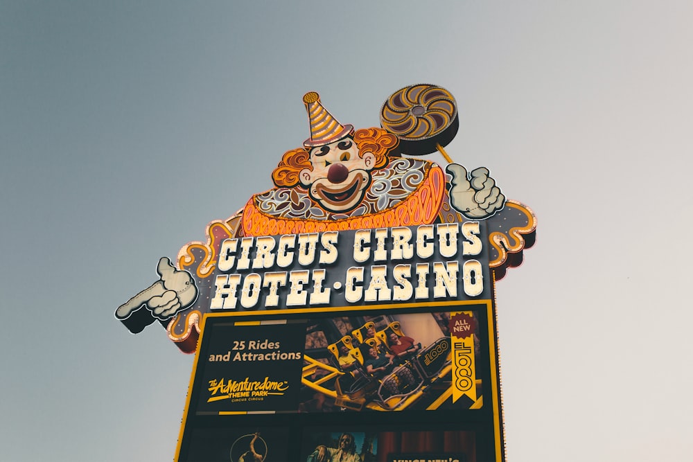 a sign for circus circus hotel casino