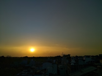A serene sunset over the Brasília skyline.