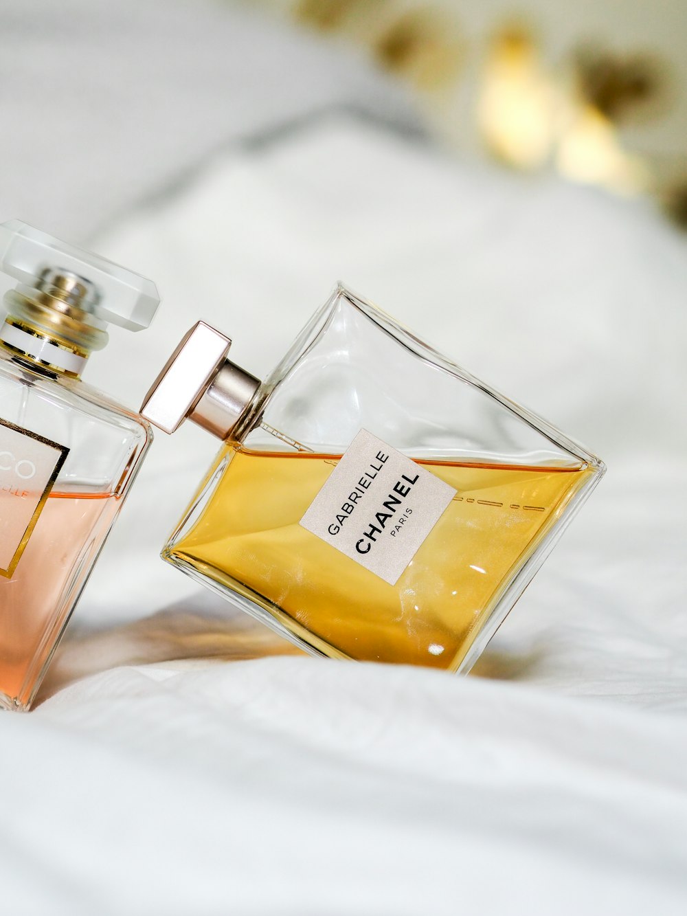 Download Clear Glass Perfume Bottle With Yellow Liquid Photo Free Bottle Image On Unsplash PSD Mockup Templates