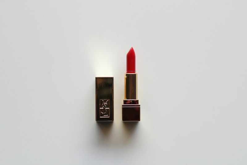 Holiday Glam Makeup Tutorial: How to Wear a Classic Red Lip