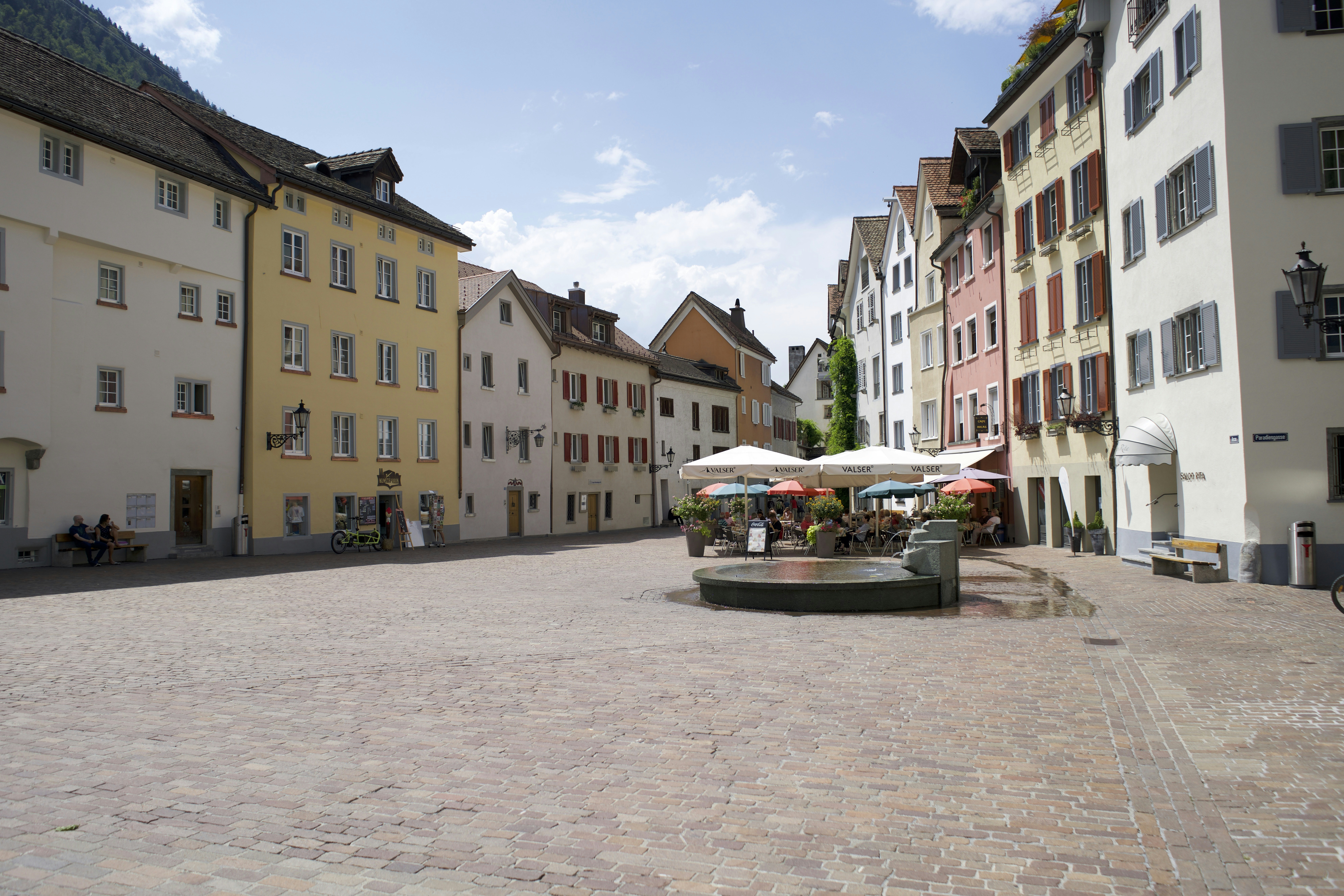 Photo by laurenceziegler