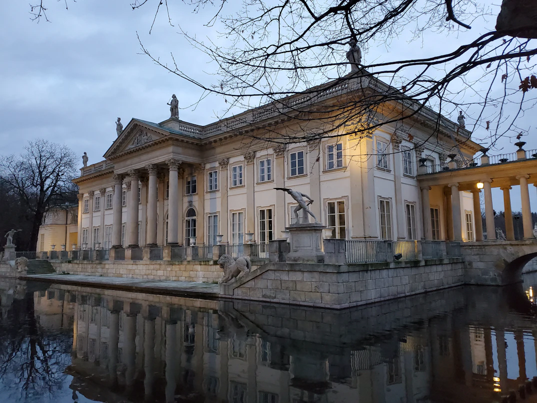 The tranquil Palace on the Isle in Łazienki Park