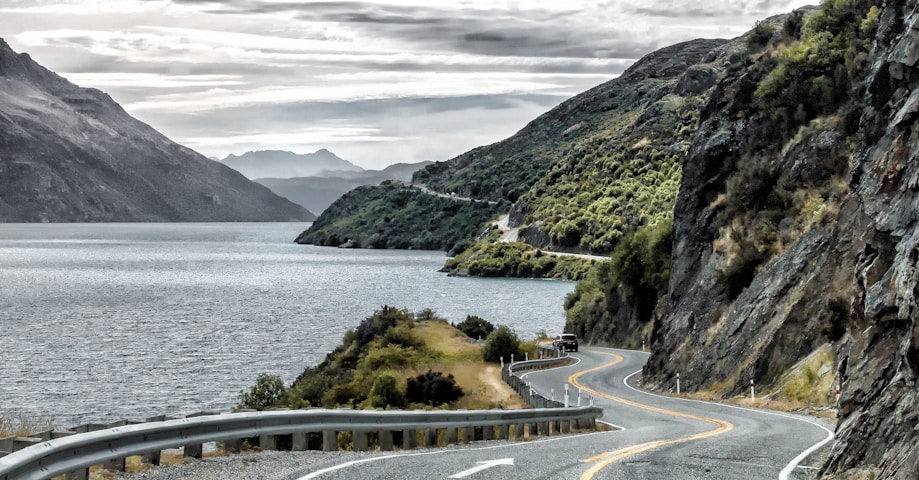 queenstown skiing: Queenstown travel guide 2024