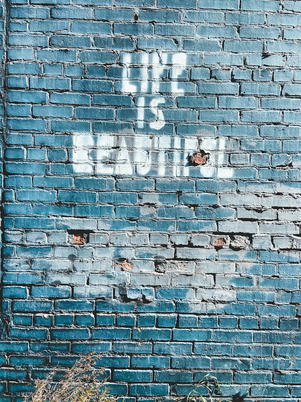 white and grey brick wall