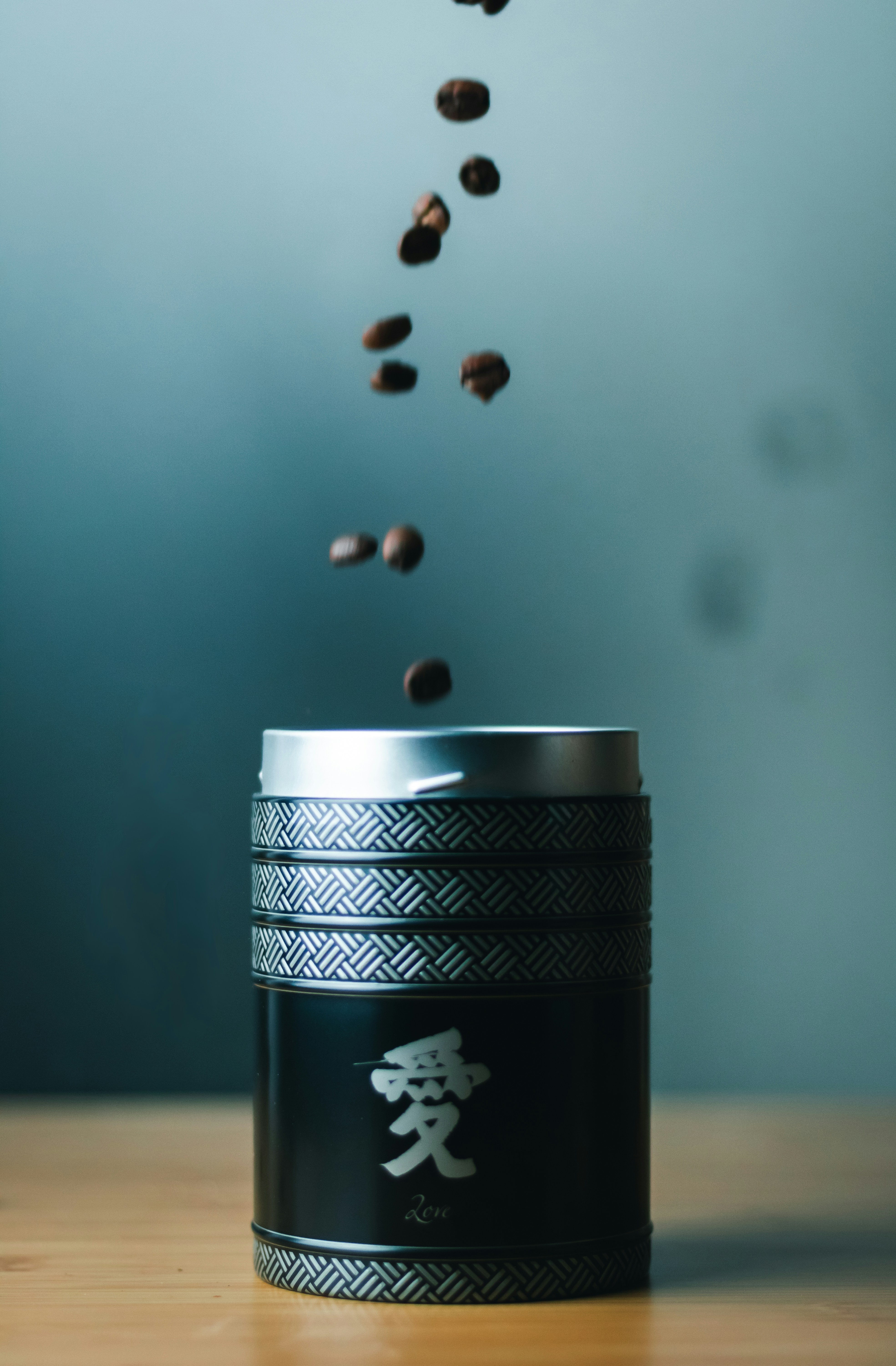 Veken Coffee Canister vs TKSDBLTY Coffee Canister: A Comprehensive Comparison on Budget and Quality