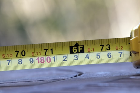 yellow and black measuring tape