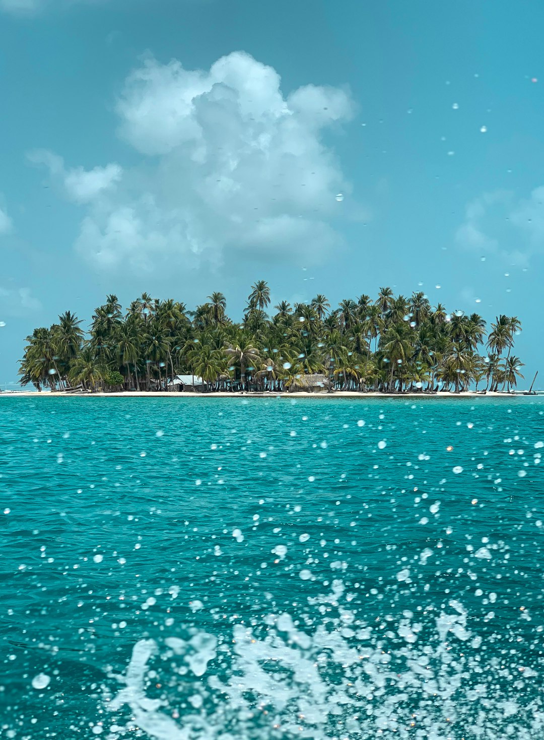 travelers stories about Ocean in ArchipiÃ©lago de San Blas, Panama