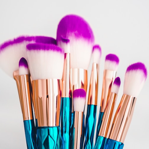 blue and brown makeup brush set