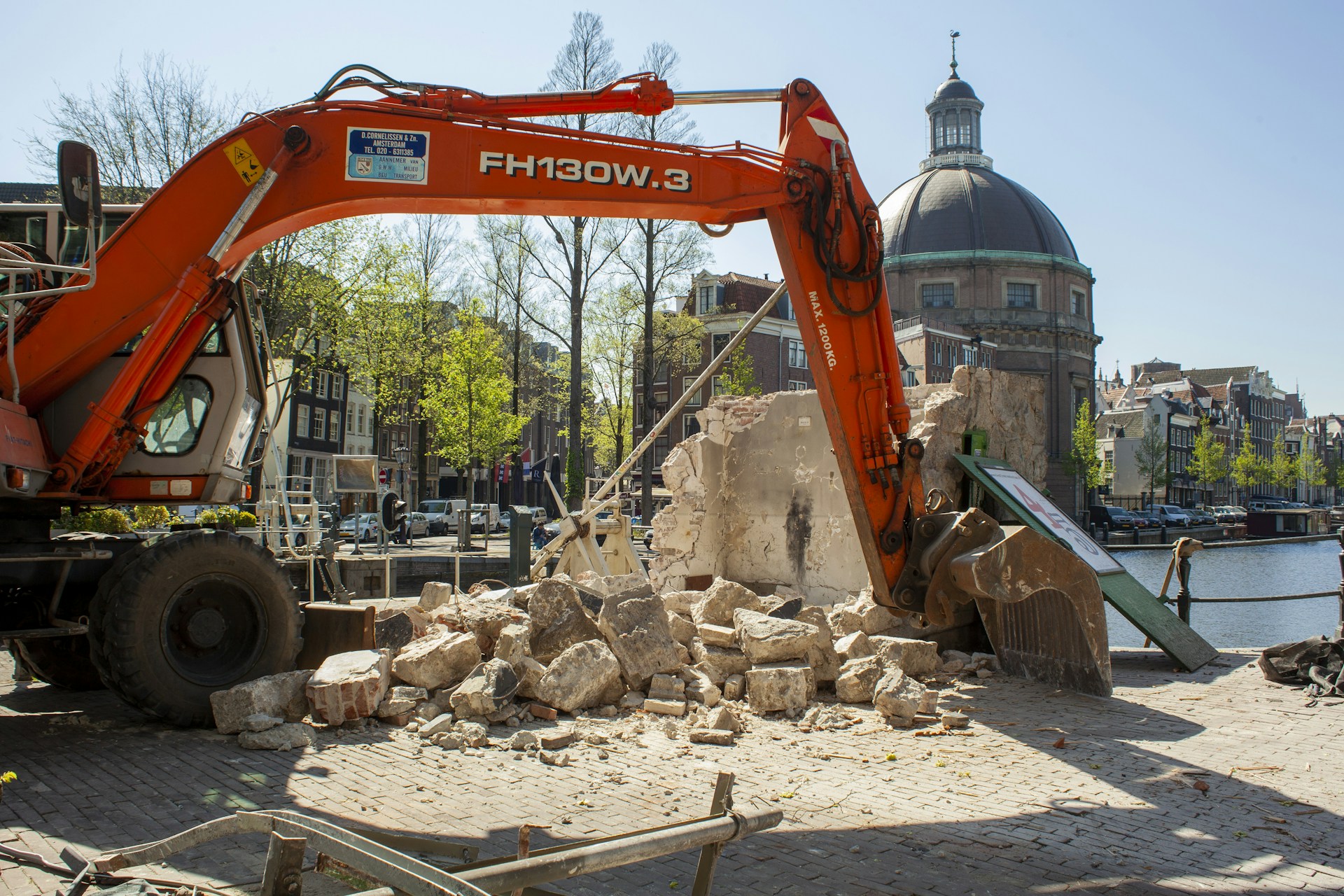 person wearing grey knit sweater